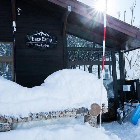 Base Camp The Lodge ميوكو المظهر الخارجي الصورة