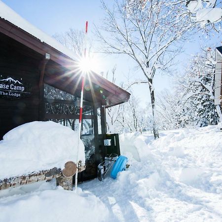 Base Camp The Lodge ميوكو المظهر الخارجي الصورة