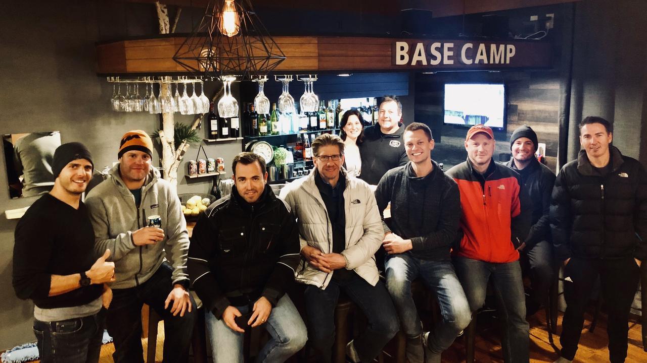 Base Camp The Lodge ميوكو المظهر الخارجي الصورة