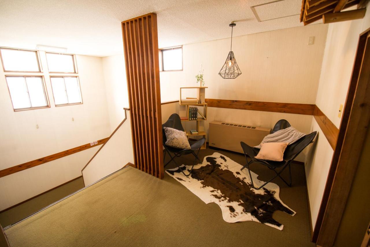Base Camp The Lodge ميوكو المظهر الخارجي الصورة